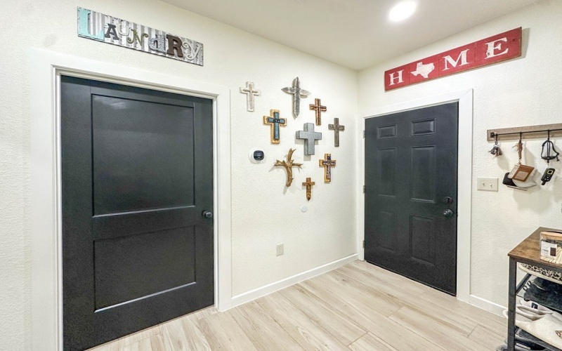 389 Private Rd 400-L, Seminole, TX 79360, 3 Bedrooms Bedrooms, ,2 BathroomsBathrooms,Residential,For Sale,389 Private Rd 400-L,160245