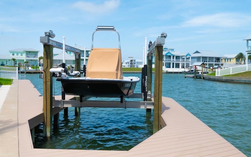 1037 Fiji Dr, ROCKPORT, TX 78382, 4 Bedrooms Bedrooms, ,3 BathroomsBathrooms,Residential,For Sale,1037 Fiji Dr,148024
