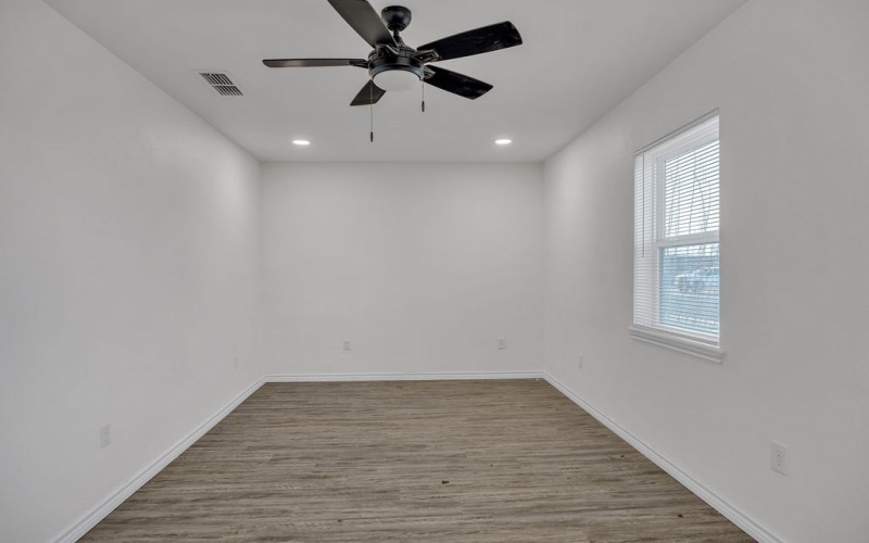 1516 Wood St, Big Spring, TX 79720, 3 Bedrooms Bedrooms, ,2 BathroomsBathrooms,Residential,For Sale,1516 Wood St,50080609