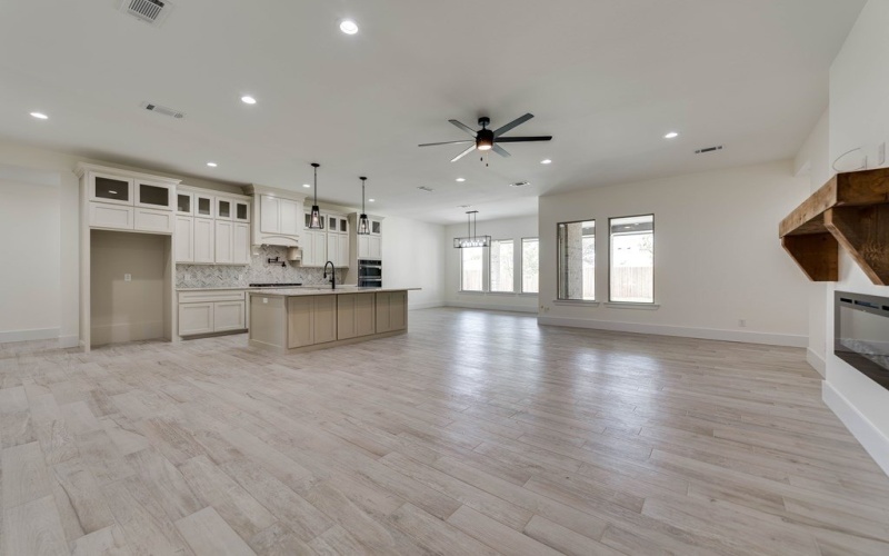 3311 Emerald Oaks Dr, Odessa, TX 79762, 3 Bedrooms Bedrooms, ,3 BathroomsBathrooms,Residential,For Sale,3311 Emerald Oaks Dr,153013