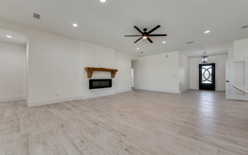 3311 Emerald Oaks Dr, Odessa, TX 79762, 3 Bedrooms Bedrooms, ,3 BathroomsBathrooms,Residential,For Sale,3311 Emerald Oaks Dr,153013