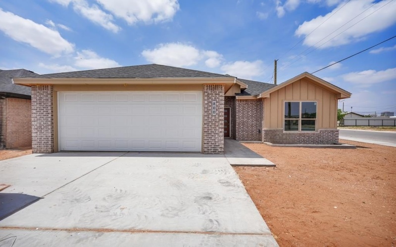 800 S Lee St, Midland, TX 79701, 4 Bedrooms Bedrooms, ,2 BathroomsBathrooms,Residential,For Sale,800 S Lee St,50081443