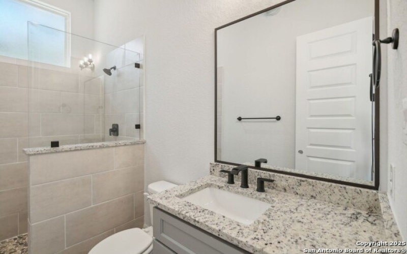 3006 Dew Drop, Horseshoe Bay, TX 78657, 3 Bedrooms Bedrooms, ,2 BathroomsBathrooms,Residential Lease,For Rent,3006 Dew Drop,1864513