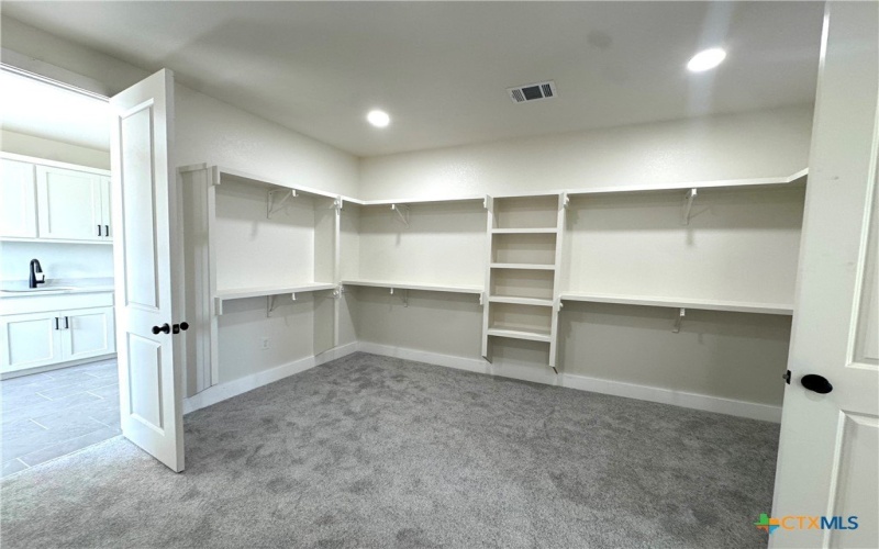 5501 Hollow Loop, Salado, TX 76571, 3 Bedrooms Bedrooms, ,2 BathroomsBathrooms,Residential,For Sale,5501 Hollow Loop,577427
