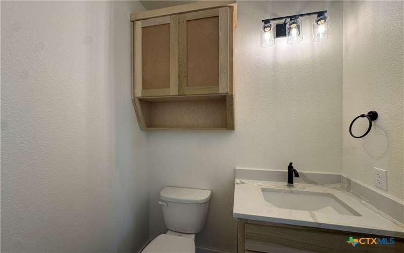 5501 Hollow Loop, Salado, TX 76571, 3 Bedrooms Bedrooms, ,2 BathroomsBathrooms,Residential,For Sale,5501 Hollow Loop,577427