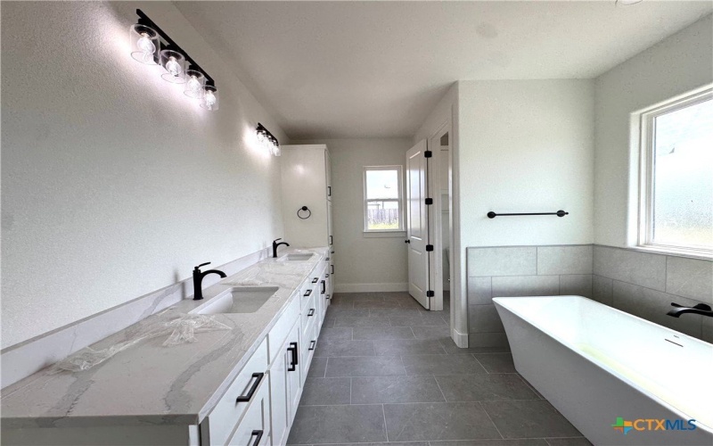 5501 Hollow Loop, Salado, TX 76571, 3 Bedrooms Bedrooms, ,2 BathroomsBathrooms,Residential,For Sale,5501 Hollow Loop,577427