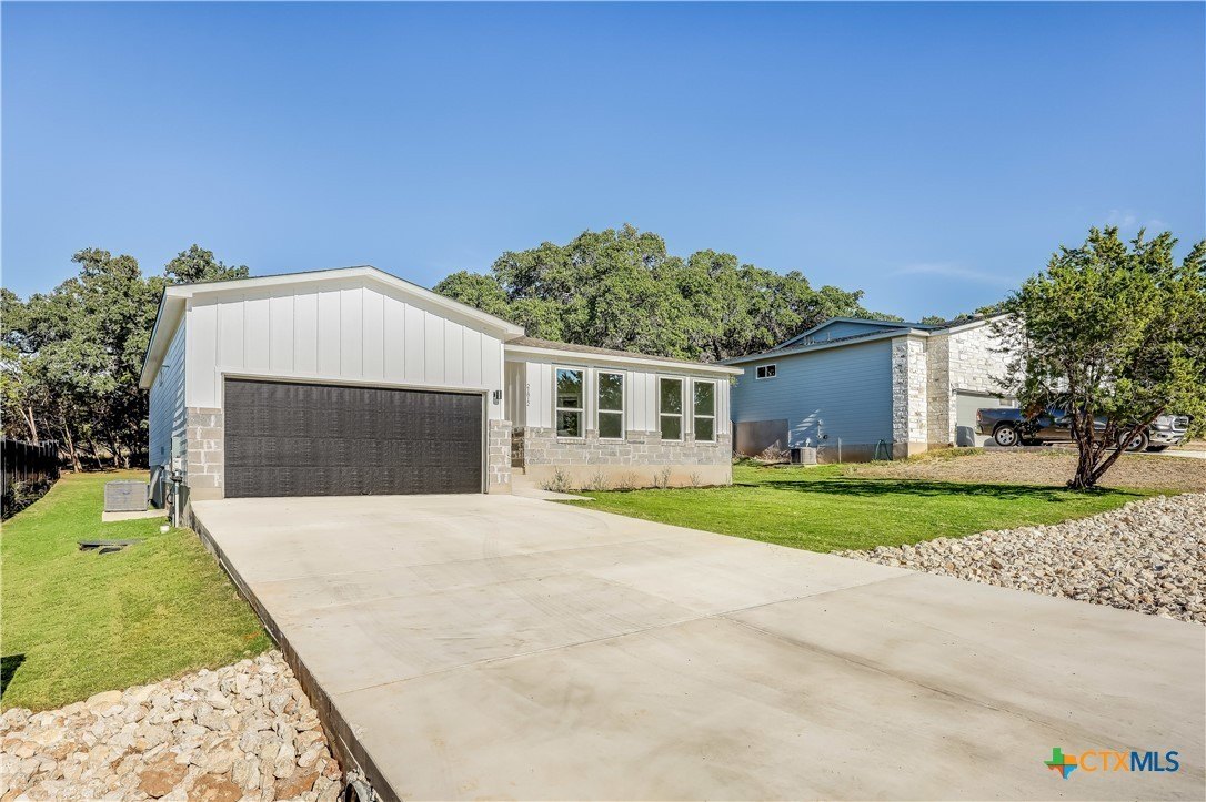 21812 Oxford Drive, Lago Vista, TX 78645, 4 Bedrooms Bedrooms, ,2 BathroomsBathrooms,Residential,For Sale,21812 Oxford Drive,564317