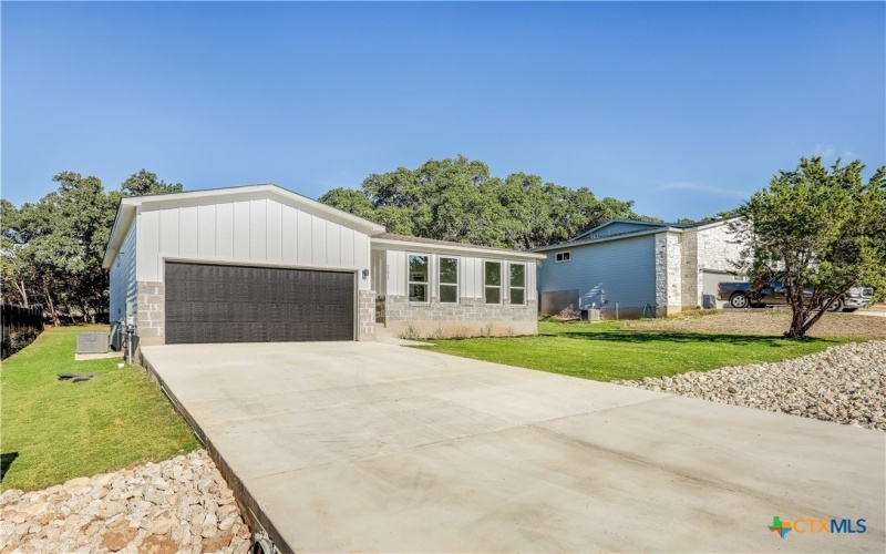 21812 Oxford Drive, Lago Vista, TX 78645, 4 Bedrooms Bedrooms, ,2 BathroomsBathrooms,Residential,For Sale,21812 Oxford Drive,564317