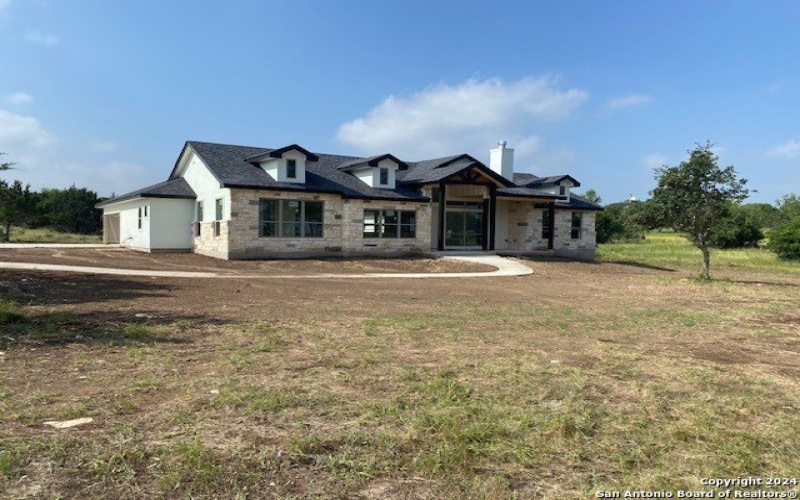 140 Horsehoe Falls, Bandera, TX 78003, 4 Bedrooms Bedrooms, ,3 BathroomsBathrooms,Residential,For Sale,140 Horsehoe Falls,1867367