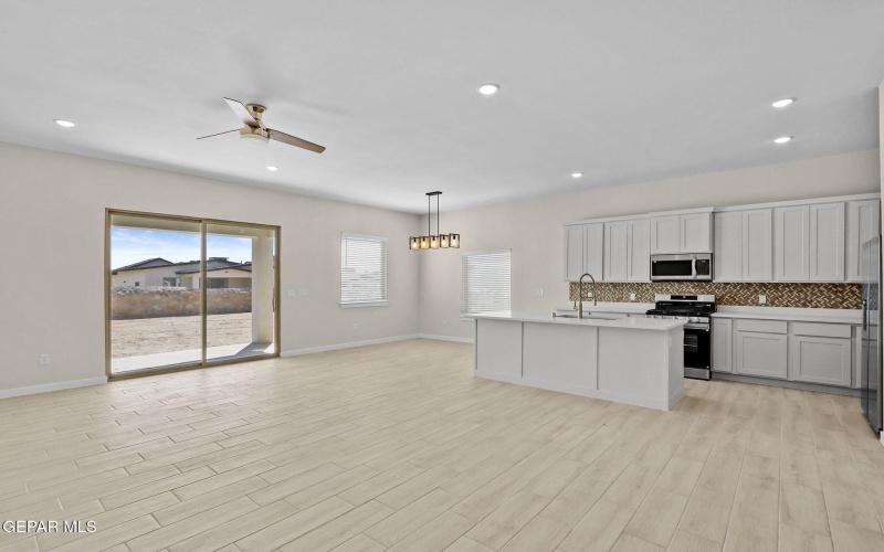 8409 WALLY PLACE, Vinton, TX 79821, 3 Bedrooms Bedrooms, ,2 BathroomsBathrooms,Residential,For Sale,8409 WALLY PLACE,921849