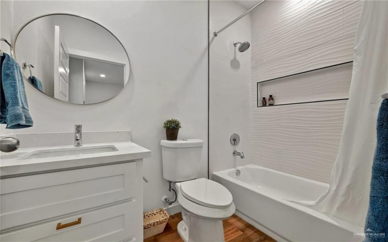 2625 Warbler Avenue, McAllen, TX 78504, 3 Bedrooms Bedrooms, ,2 BathroomsBathrooms,Residential,For Sale,2625 Warbler Avenue,471522