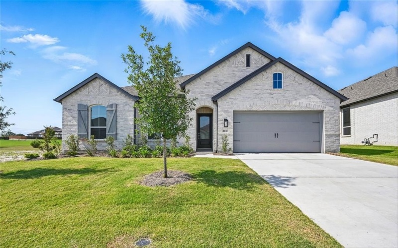 2131 Charming Forge Road, Forney, TX 75126, 4 Bedrooms Bedrooms, ,3 BathroomsBathrooms,Residential,For Sale,2131 Charming Forge Road,20786766