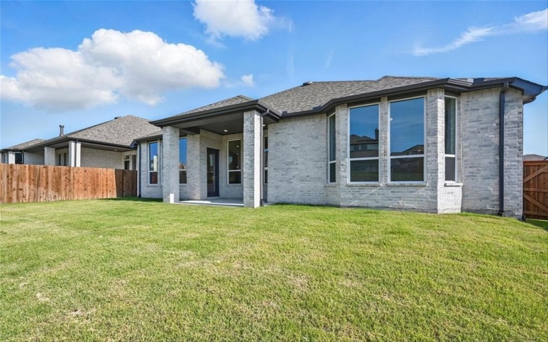 2131 Charming Forge Road, Forney, TX 75126, 4 Bedrooms Bedrooms, ,3 BathroomsBathrooms,Residential,For Sale,2131 Charming Forge Road,20786766