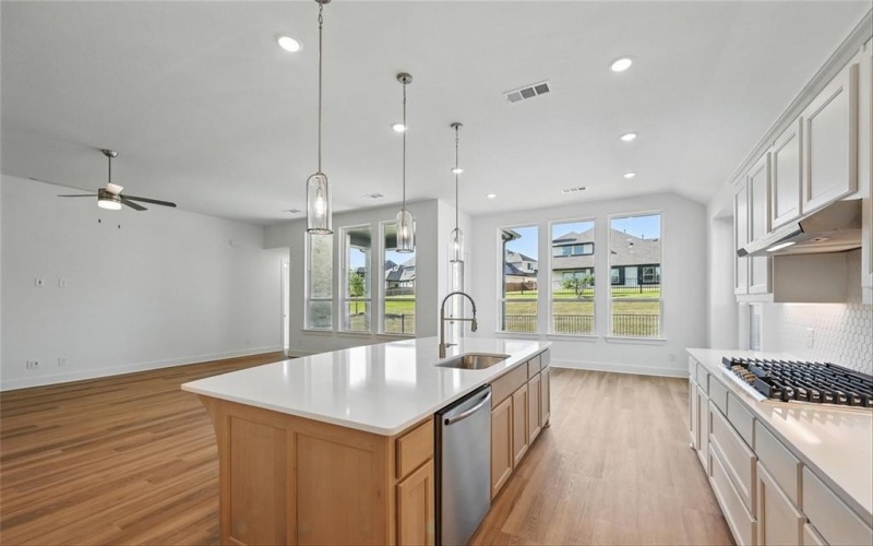 2131 Charming Forge Road, Forney, TX 75126, 4 Bedrooms Bedrooms, ,3 BathroomsBathrooms,Residential,For Sale,2131 Charming Forge Road,20786766
