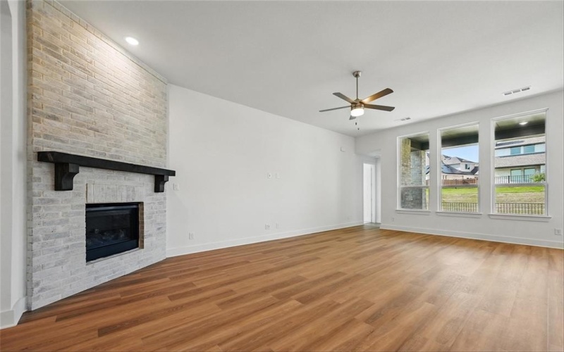 2131 Charming Forge Road, Forney, TX 75126, 4 Bedrooms Bedrooms, ,3 BathroomsBathrooms,Residential,For Sale,2131 Charming Forge Road,20786766