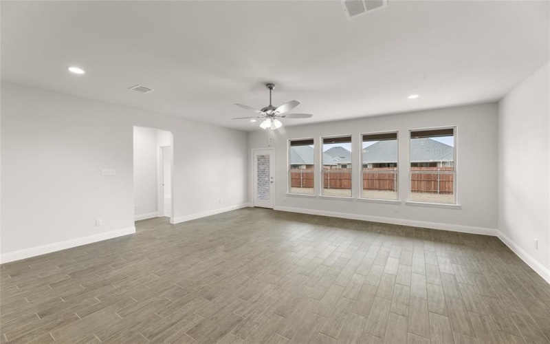 1005 Silver Sage, Justin, TX 76247, 5 Bedrooms Bedrooms, ,5 BathroomsBathrooms,Residential,For Sale,1005 Silver Sage,20792409