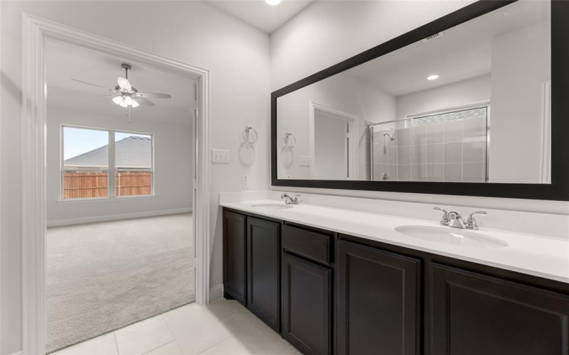 1005 Silver Sage, Justin, TX 76247, 5 Bedrooms Bedrooms, ,5 BathroomsBathrooms,Residential,For Sale,1005 Silver Sage,20792409