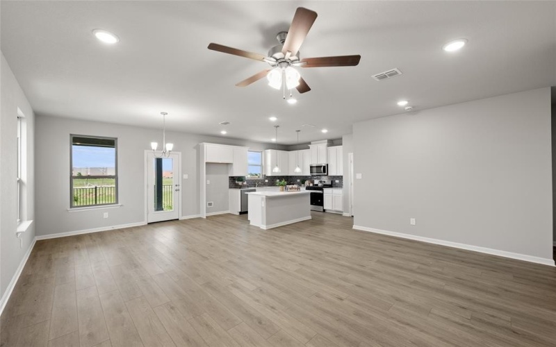 8116 Korat Vista, Godley, TX 76044, 3 Habitaciones Habitaciones , ,2 BañosBaños,Residential,En Venta,8116 Korat Vista,20796847