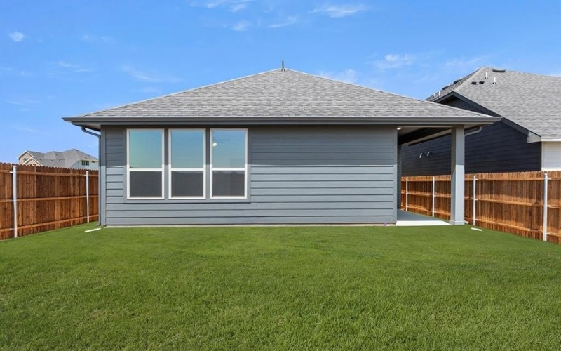 1725 Edgeway Drive, Aubrey, TX 76227, 4 Bedrooms Bedrooms, ,2 BathroomsBathrooms,Residential,For Sale,1725 Edgeway Drive,20797628