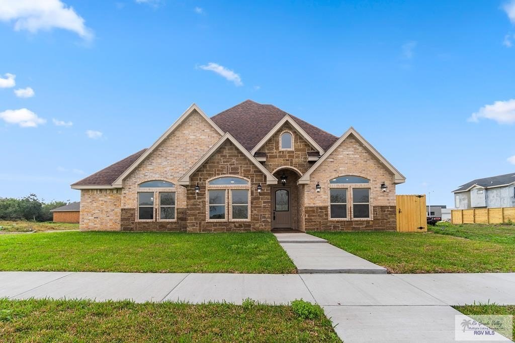 5436 TULIP CT, BROWNSVILLE, TX 78526, 4 Bedrooms Bedrooms, ,3 BathroomsBathrooms,Residential,For Sale,5436 TULIP CT,29762764