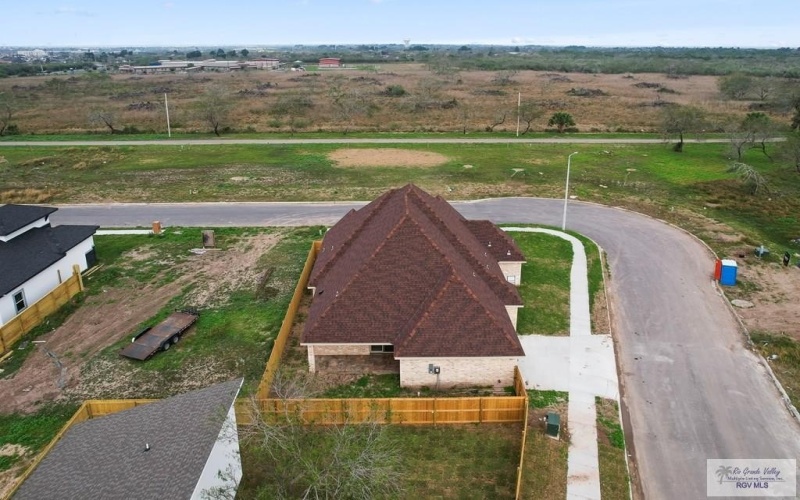 5436 TULIP CT, BROWNSVILLE, TX 78526, 4 Bedrooms Bedrooms, ,3 BathroomsBathrooms,Residential,For Sale,5436 TULIP CT,29762764