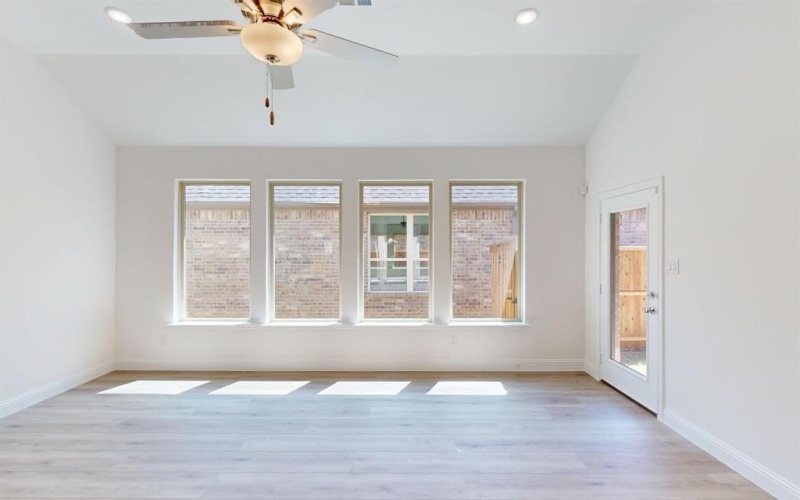 1008 Western Hills Drive, Crowley, TX 76036, 2 Habitaciones Habitaciones , ,2 BañosBaños,Residential,En Venta,1008 Western Hills Drive,20795591