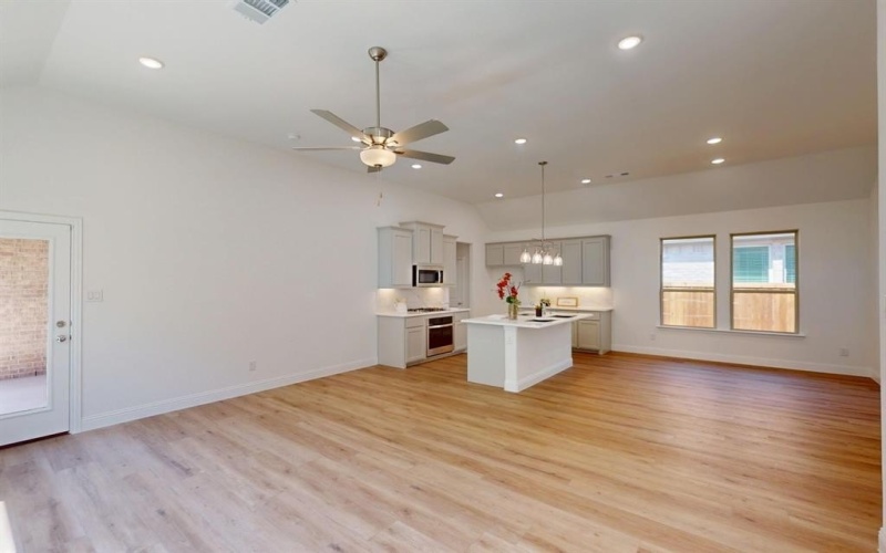 1008 Western Hills Drive, Crowley, TX 76036, 2 Habitaciones Habitaciones , ,2 BañosBaños,Residential,En Venta,1008 Western Hills Drive,20795591