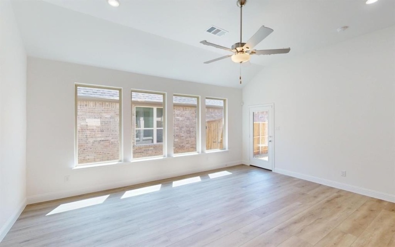 1008 Western Hills Drive, Crowley, TX 76036, 2 Habitaciones Habitaciones , ,2 BañosBaños,Residential,En Venta,1008 Western Hills Drive,20795591