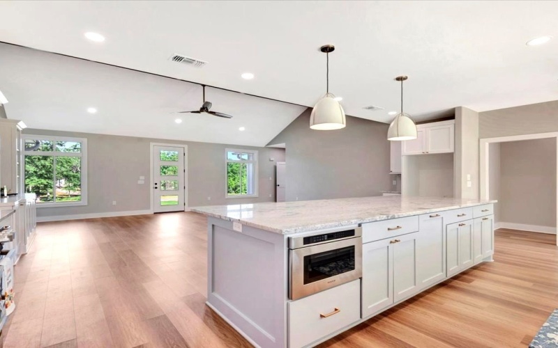 202 Oak Springs Drive, Nacogdoches, TX 75965, 4 Bedrooms Bedrooms, ,2 BathroomsBathrooms,Residential,For Sale,202 Oak Springs Drive,22500866