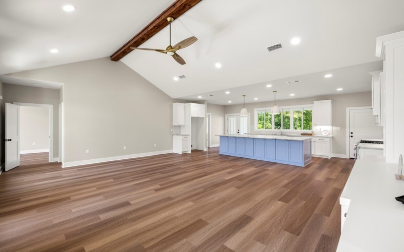 202 Oak Springs Drive, Nacogdoches, TX 75965, 4 Bedrooms Bedrooms, ,2 BathroomsBathrooms,Residential,For Sale,202 Oak Springs Drive,22500866
