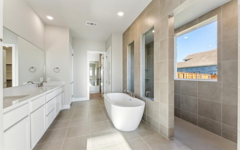 9832 Palermo Drive, Mesquite, TX 75126, 5 Bedrooms Bedrooms, ,5 BathroomsBathrooms,Residential,For Sale,9832 Palermo Drive,20755372