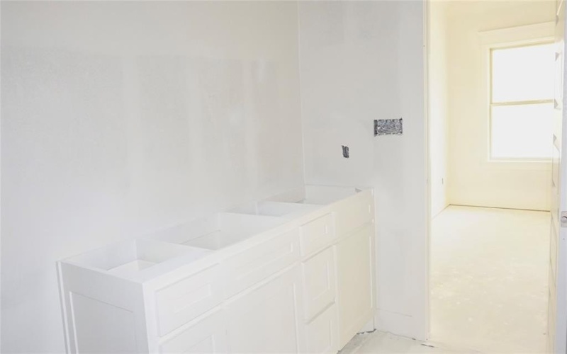 9422 Ann Avenue, Tyler, TX 75706, 3 Bedrooms Bedrooms, ,2 BathroomsBathrooms,Residential,For Sale,9422 Ann Avenue,20796768