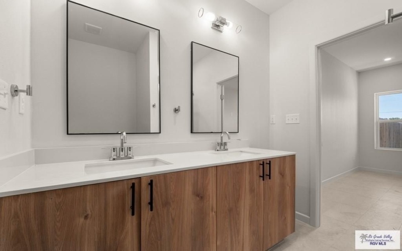 4974 ALEXA RD. #A, BROWNSVILLE, TX 78521, 3 Habitaciones Habitaciones , ,2 BañosBaños,Residential Lease,En Alquiler,4974 ALEXA RD.,29765296