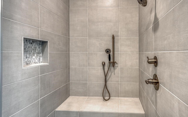 101 Amiata, Horseshoe Bay, TX 78657, 3 Bedrooms Bedrooms, ,2 BathroomsBathrooms,Residential,For Sale,101 Amiata,173395