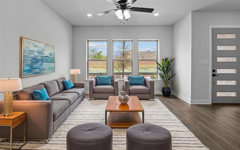 4815 Fuller Court #903, Irving, TX 75038, 3 Bedrooms Bedrooms, ,2 BathroomsBathrooms,Residential,For Sale,4815 Fuller Court,20835121