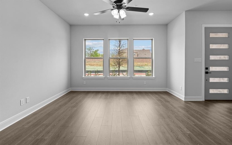 4815 Fuller Court #903, Irving, TX 75038, 3 Bedrooms Bedrooms, ,2 BathroomsBathrooms,Residential,For Sale,4815 Fuller Court,20835121
