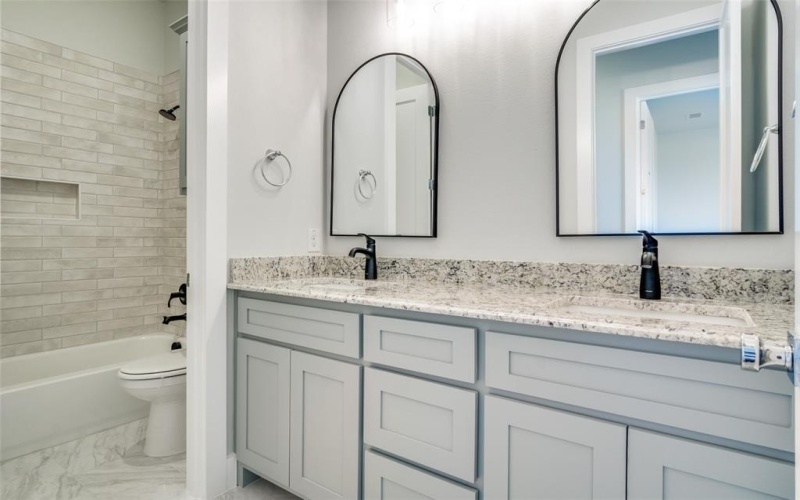 4064 Grizzly, Aledo, TX 76008, 4 Bedrooms Bedrooms, ,3 BathroomsBathrooms,Residential,For Sale,4064 Grizzly,20803540
