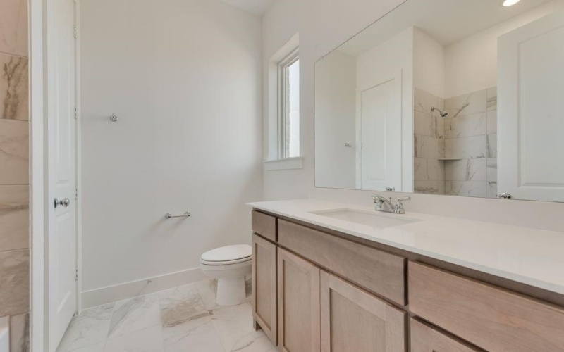 1058 Bingham Way, Forney, TX 75126, 4 Habitaciones Habitaciones , ,5 BañosBaños,Residential,En Venta,1058 Bingham Way,20812214