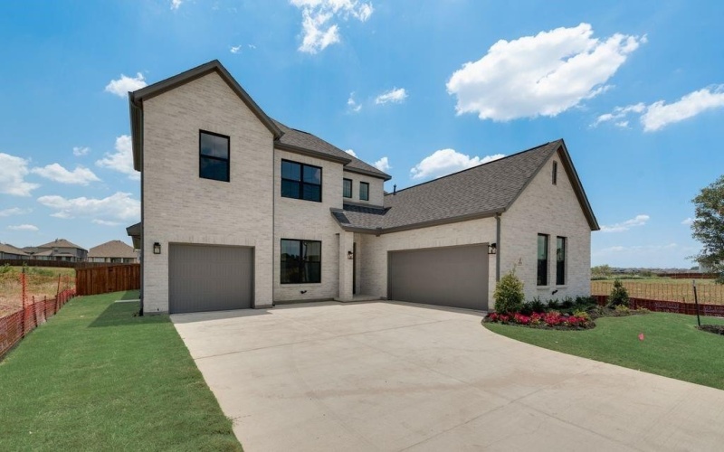 1058 Bingham Way, Forney, TX 75126, 4 Habitaciones Habitaciones , ,5 BañosBaños,Residential,En Venta,1058 Bingham Way,20812214