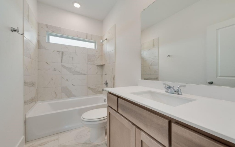 1058 Bingham Way, Forney, TX 75126, 4 Habitaciones Habitaciones , ,5 BañosBaños,Residential,En Venta,1058 Bingham Way,20812214