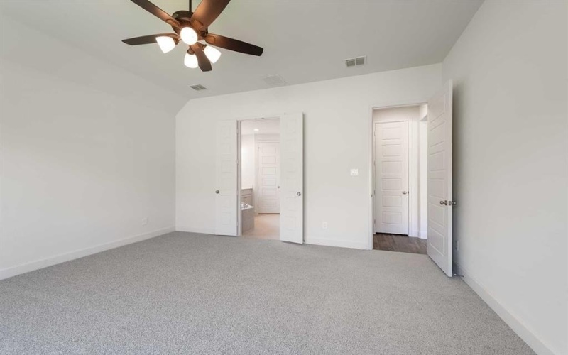10456 Terrapin Road, Fort Worth, TX 76126, 3 Bedrooms Bedrooms, ,2 BathroomsBathrooms,Residential,For Sale,10456 Terrapin Road,20822818