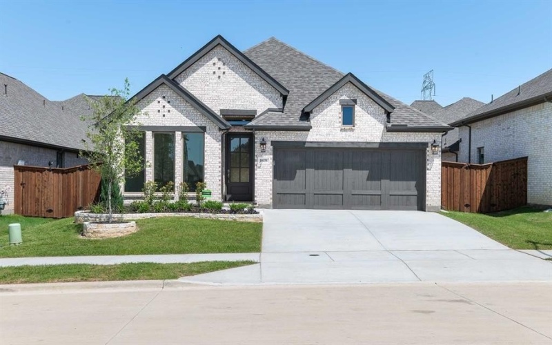 10456 Terrapin Road, Fort Worth, TX 76126, 3 Bedrooms Bedrooms, ,2 BathroomsBathrooms,Residential,For Sale,10456 Terrapin Road,20822818