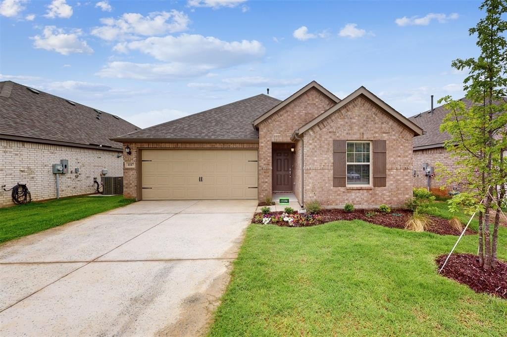 1117 South Hill Drive, Crowley, TX 76036, 3 Habitaciones Habitaciones , ,2 BañosBaños,Residential,En Venta,1117 South Hill Drive,20830297
