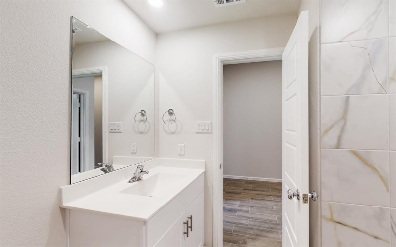 1117 South Hill Drive, Crowley, TX 76036, 3 Habitaciones Habitaciones , ,2 BañosBaños,Residential,En Venta,1117 South Hill Drive,20830297