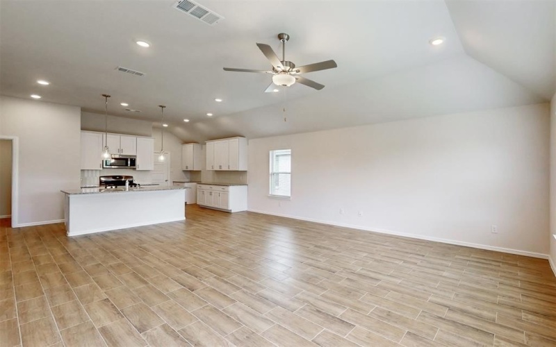 1117 South Hill Drive, Crowley, TX 76036, 3 Habitaciones Habitaciones , ,2 BañosBaños,Residential,En Venta,1117 South Hill Drive,20830297