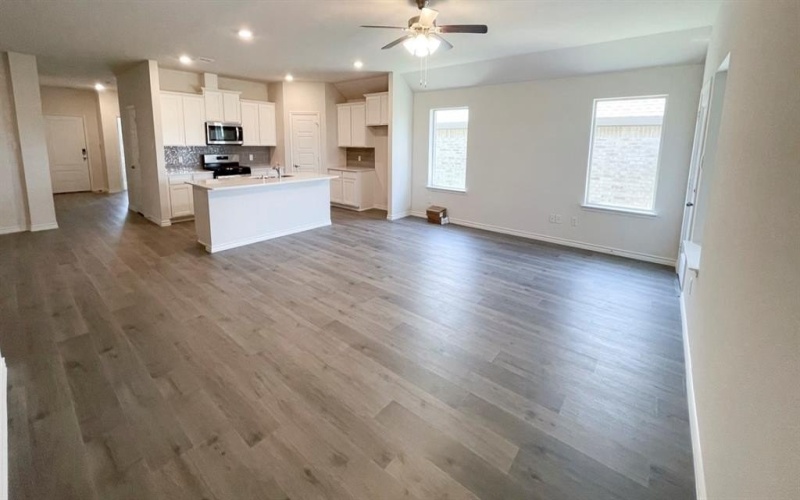 4208 Lucy Lane, Sherman, TX 75090, 4 Bedrooms Bedrooms, ,2 BathroomsBathrooms,Residential,For Sale,4208 Lucy Lane,20810734