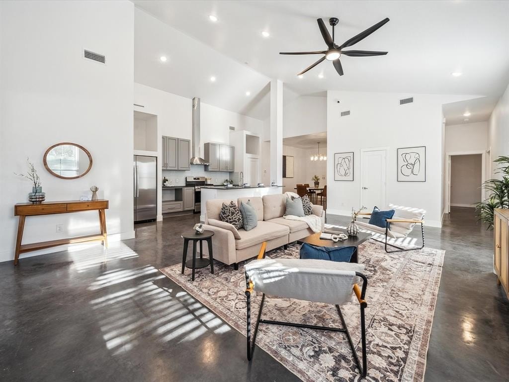 2210 Hooper Street, Dallas, TX 75215, 4 Habitaciones Habitaciones , ,2 BañosBaños,Residential,En Venta,2210 Hooper Street,20814694