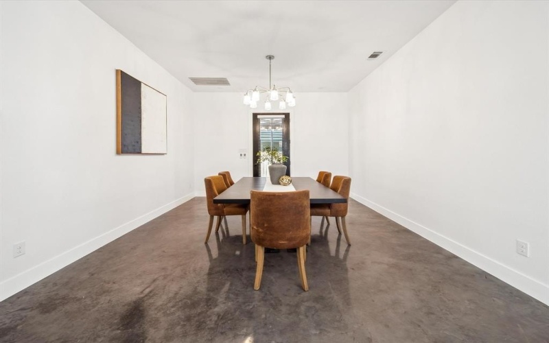 2210 Hooper Street, Dallas, TX 75215, 4 Habitaciones Habitaciones , ,2 BañosBaños,Residential,En Venta,2210 Hooper Street,20814694
