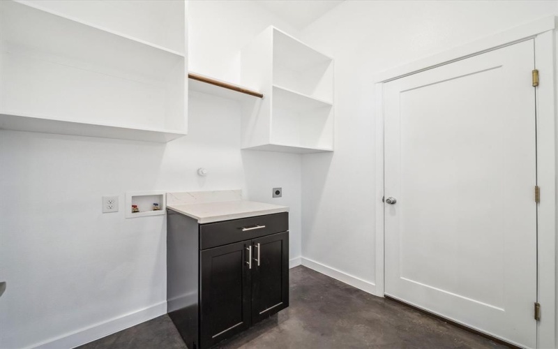 2210 Hooper Street, Dallas, TX 75215, 4 Habitaciones Habitaciones , ,2 BañosBaños,Residential,En Venta,2210 Hooper Street,20814694
