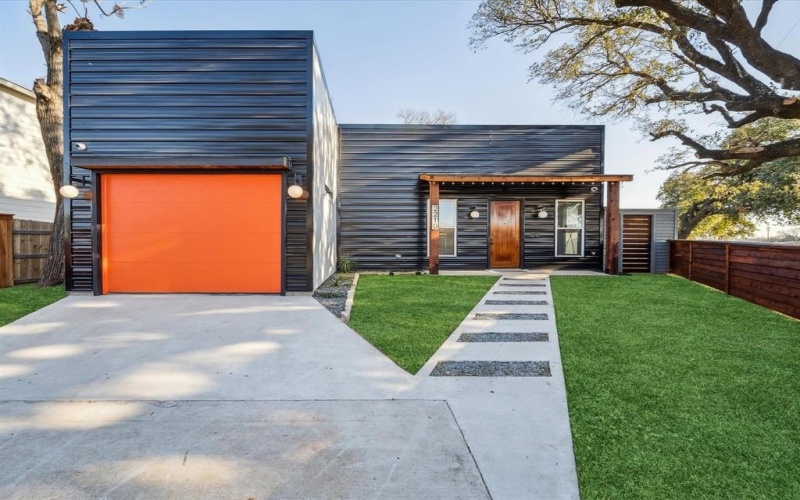 2210 Hooper Street, Dallas, TX 75215, 4 Habitaciones Habitaciones , ,2 BañosBaños,Residential,En Venta,2210 Hooper Street,20814694